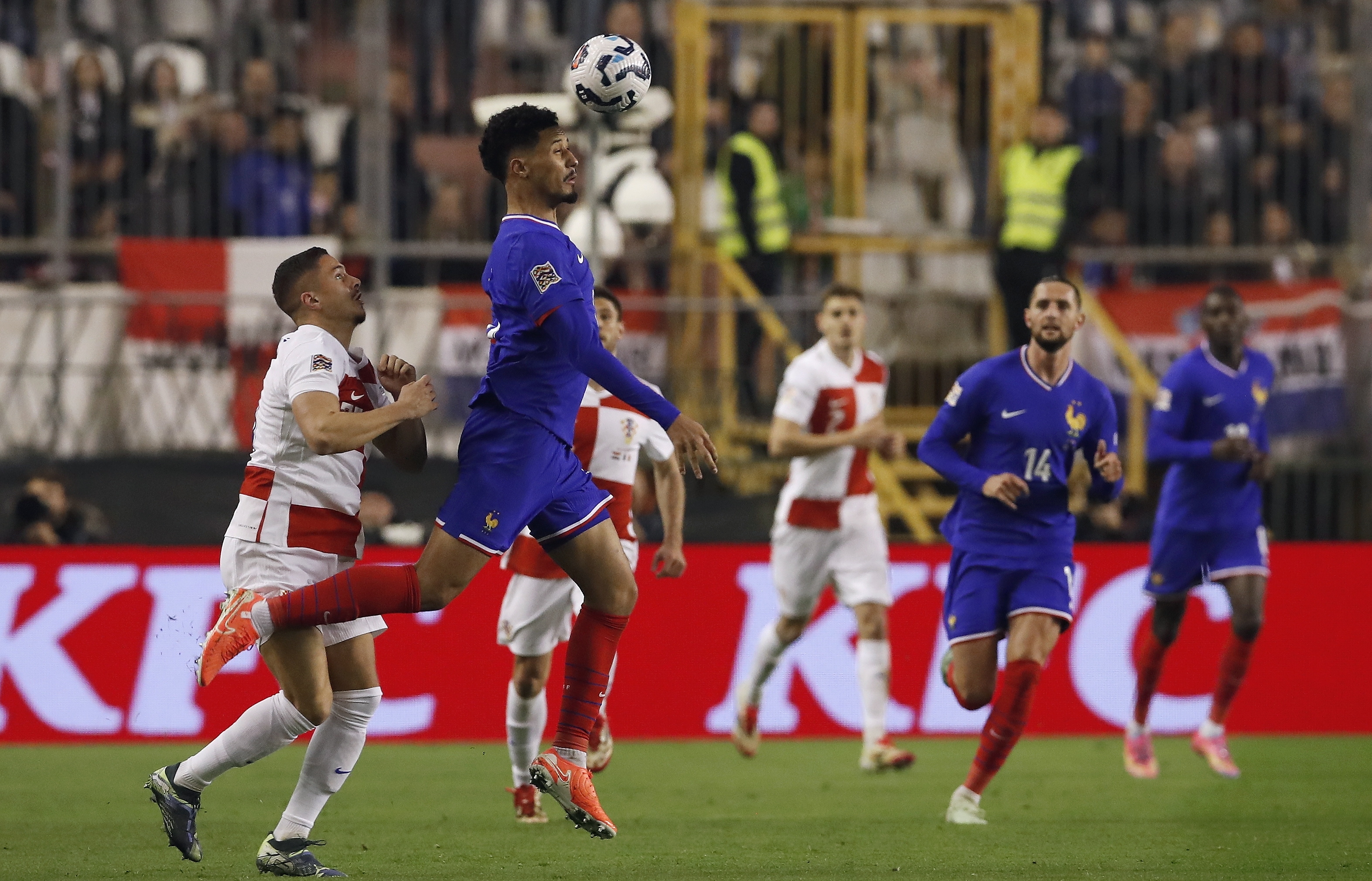 爱游戏视频-包含克罗地亚大胜瑞典，成功晋级欧洲杯四分之一决赛的词条