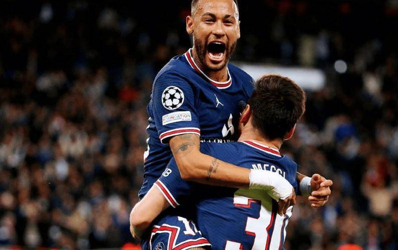 包含里昂战平雷恩，积分暂时跌至法甲第三位的词条