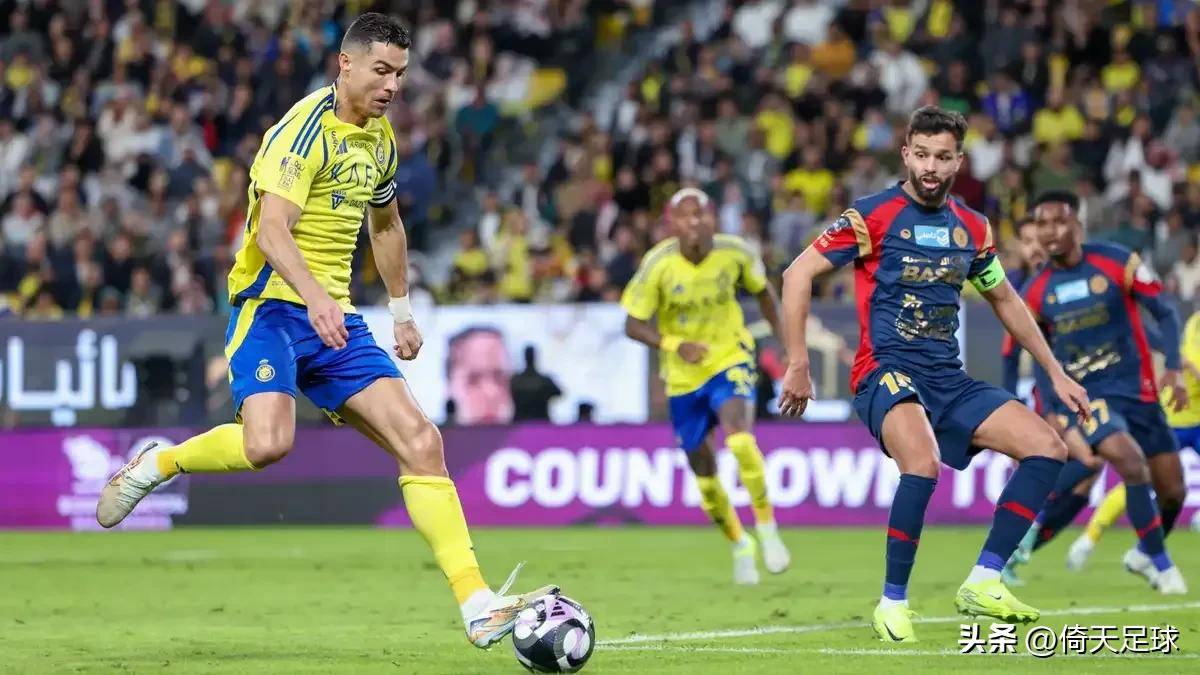 关于狼队客场大胜水晶宫，欧冠席位争夺激烈的信息