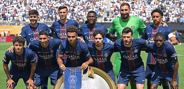 包含南特客场对阵巴黎圣日耳曼，双方力争胜利的词条