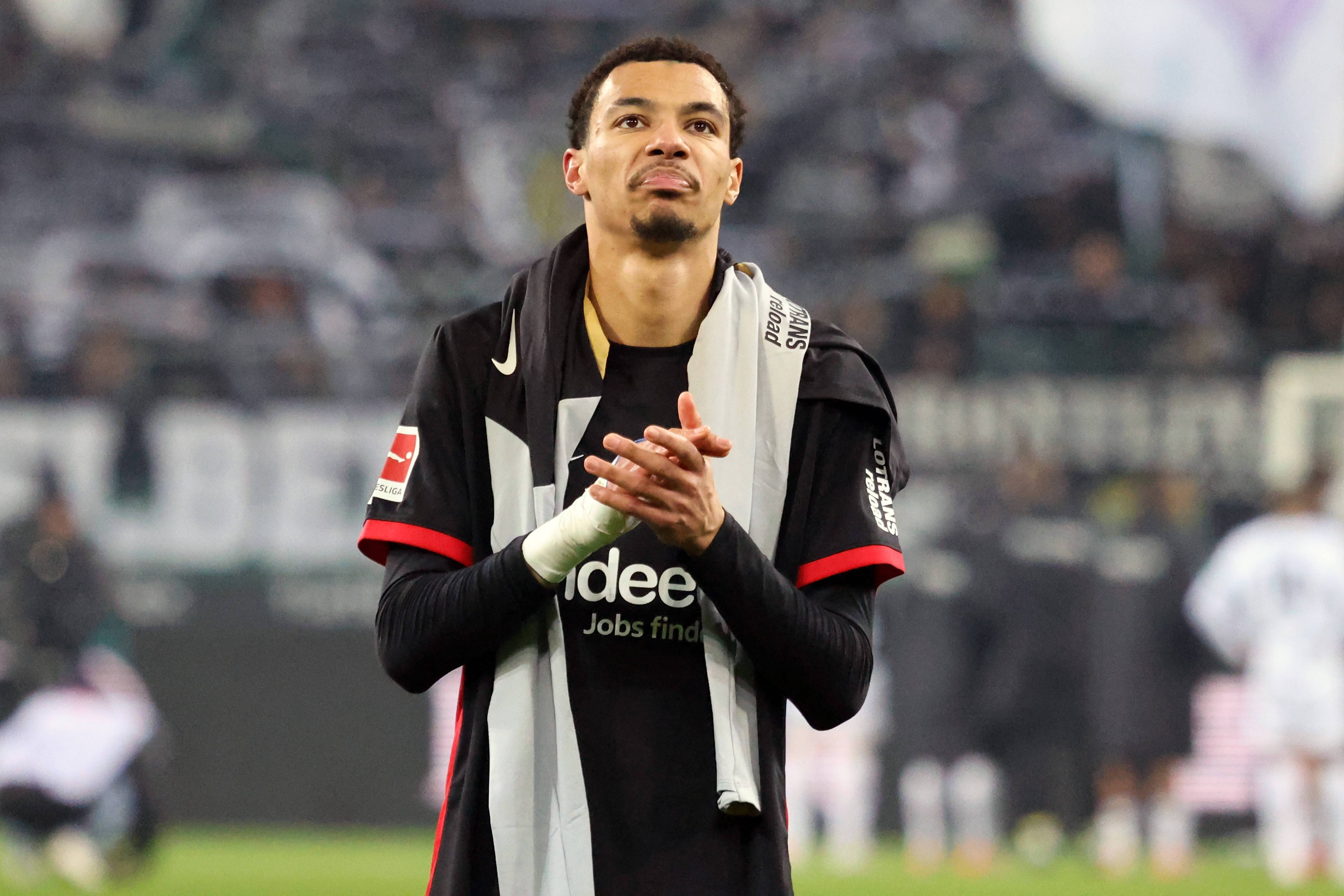 爱游戏在线-圣埃蒂安球员赛前训练积极，冲击联赛季军的简单介绍