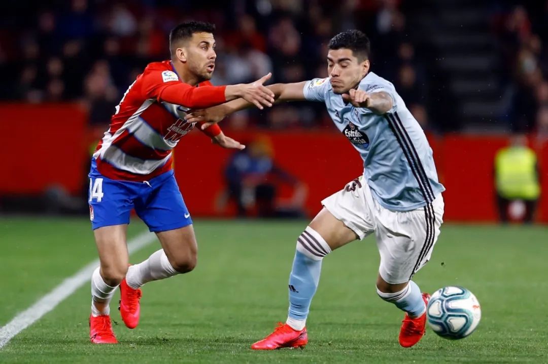 包含格拉纳达队员精彩表现，收获胜利的词条