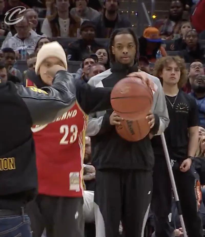 爱游戏网页版入口-开拓者主场失利国王，球队士气暂时受挫的简单介绍