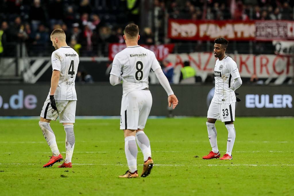 爱游戏平台-沃尔夫斯堡主场战平法兰克福，德甲积分榜再添一分的简单介绍