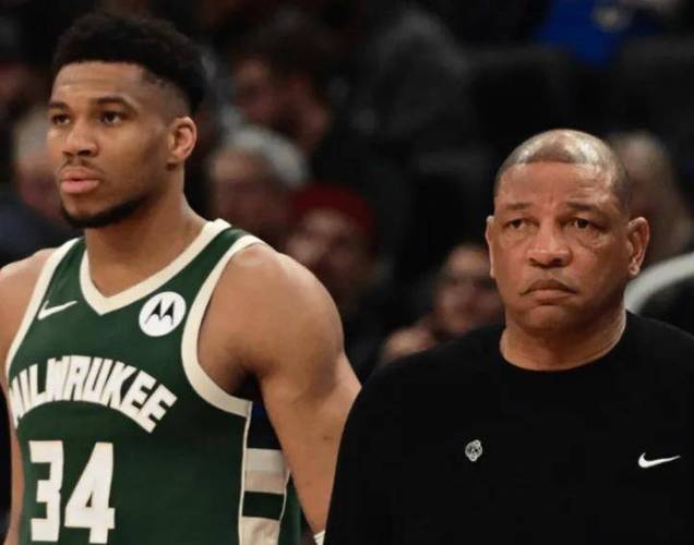 爱游戏官网app-雄鹿逆转击败凯尔特人，保持不败