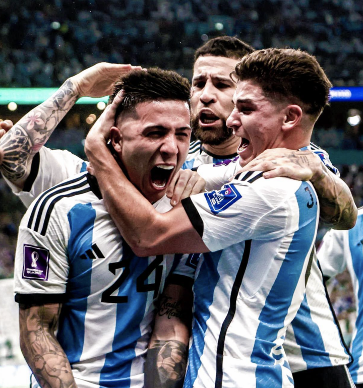 包含河床对阵法兰克福，双方将拼尽全力的词条