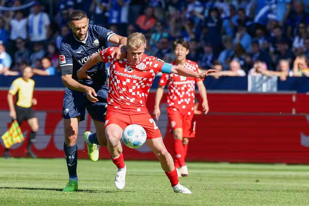 爱游戏官网登录网址-霍芬海姆主场大胜奥格斯堡，豪取三分的简单介绍