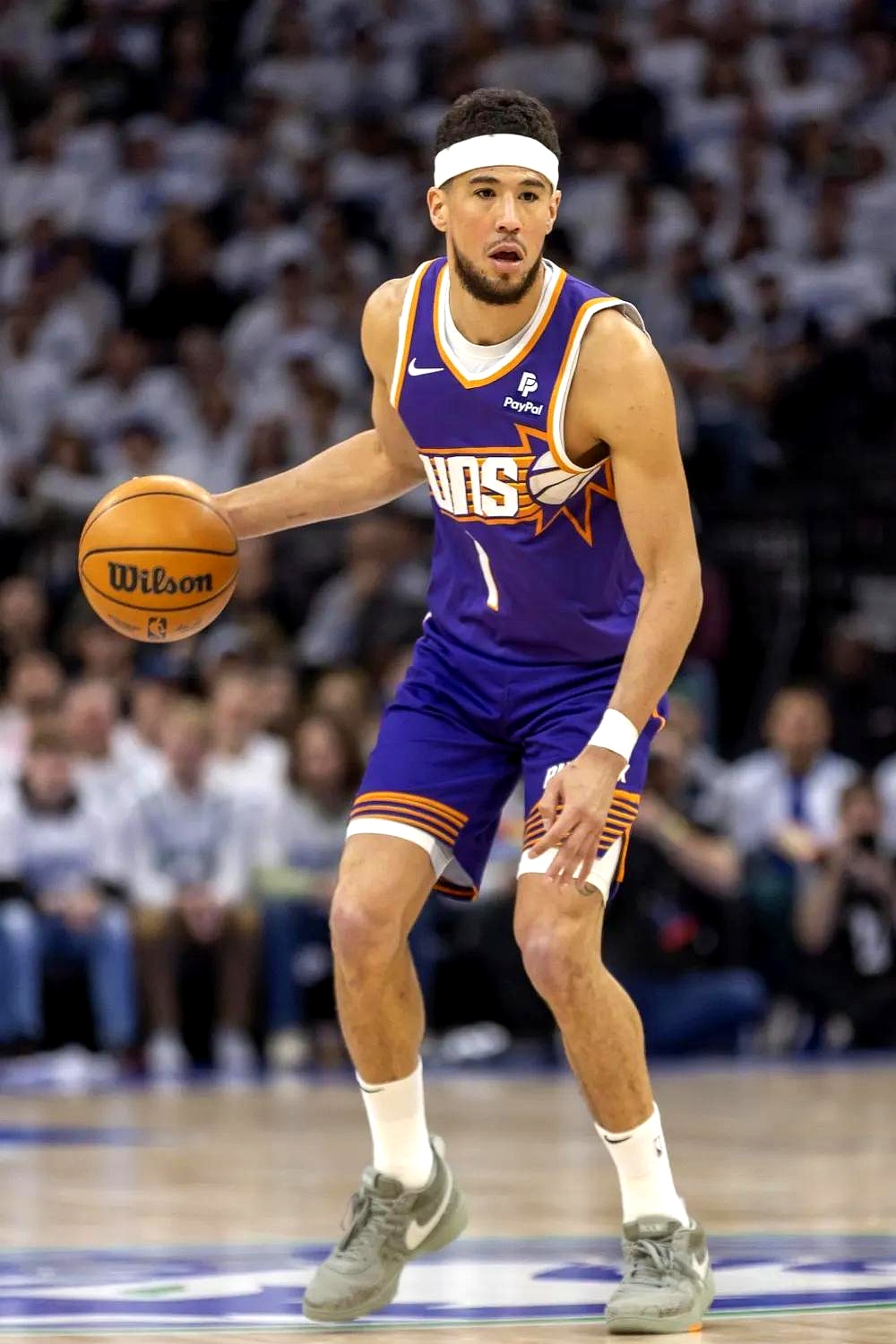 包含雄鹿核心球员状态火热，带队连胜迈向总冠军之门的词条