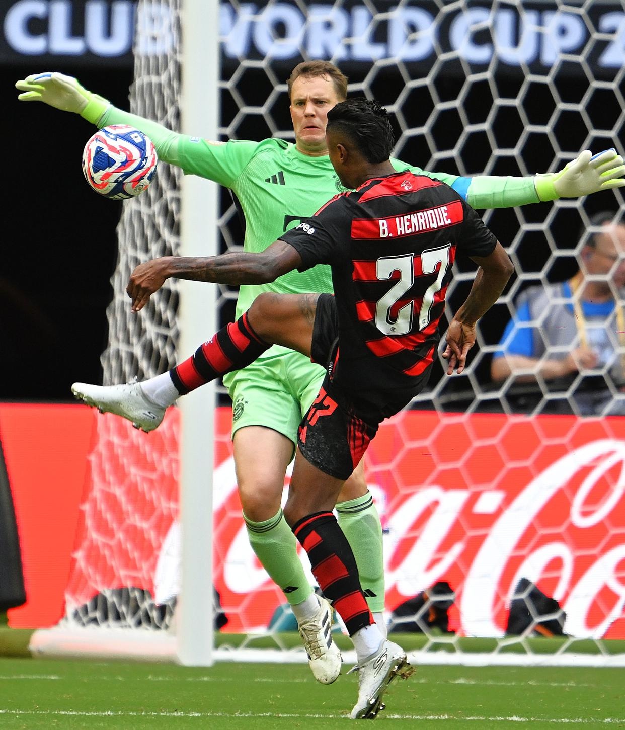 爱游戏登录入口-拜仁慕尼黑中场优秀，掌控比赛的简单介绍